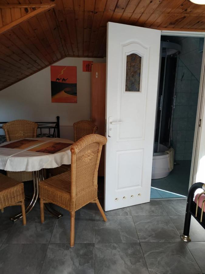 Hotel Relax U Janusza Kołobrzeg Esterno foto